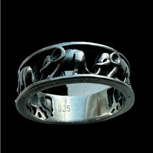 Lucky Elephants Sterling Silver 925 Ring Size 8